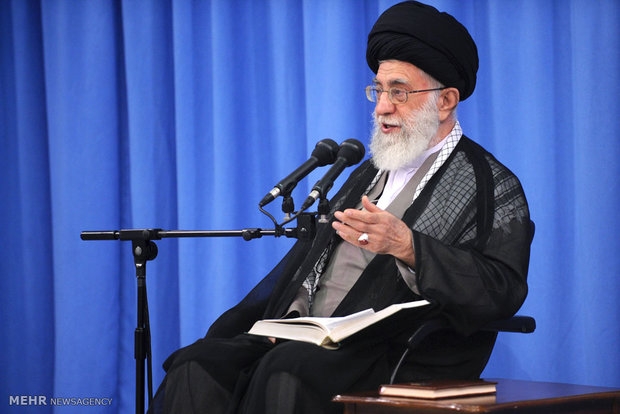 معنای حقیقی «مستضعفین» از منظر قرآن چیست؟ مستضعف حقیقی کسی است که در برابر مستکبران بایستد و با آنان مبارزه کند تا به پیروزی برسد. اشتباه محاسباتی مهم دشمنان مستکبر و منافقان دقیقاً همین است که «مستضعف» را به معنای ضعیف میدانند.