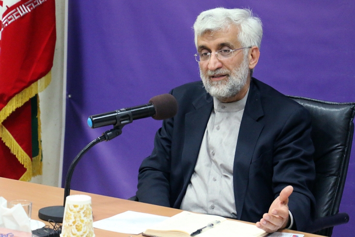 دغدغه کارگران، حفظ و پیشرفت فرصتهای صنعتی کشور است/ نباید سوءتدبیرها فشار دشمن را مضاعف کند/ نماینده کارگران: سه بار حمله نظامی رژیم بعث به آذرآب نتوانست آن را تعطیل کند اما سوء مدیریت فعلی آن را به مرز تعطیلی کشانده است جلیلی گفت: در انتخابات پیشرو یکی از مباحثی که باید از کاندیداها مطالبه شود، تصحیح روند خصوصیسازی در کشور است.