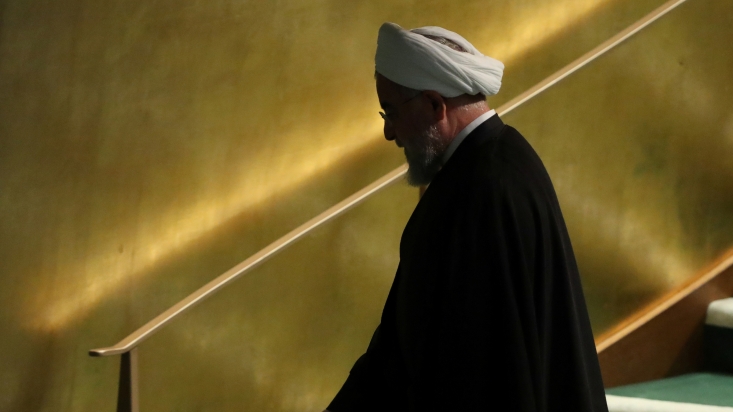«بیدولتسازی» جدیدترین پروژه اصلاحطلبان برای «سوریهسازی» ایران/ افراطیها با پروژه استعفای روحانی چه خوابی برای کشور دیدهاند؟ مجموع مواضع و رفتار مدعیان اصلاحطلبی درباره استعفای رئیسجمهور را نه همدلی و همراهی با مردم و در راستای حل مشکلات کشور که بیشتر میتوان یک پروژه مدیریت افکارعمومی و تکمیل پازل دشمن برای ایجاد هرج و مرج و تشدید خشونت در کشور و البته فرار از پاسخگویی درباره وضع موجود توصیف کرد.