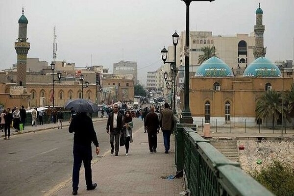 ورودیهای منطقه سبز بغداد بسته شد در پی تشدید اختلافات سیاسی بر سر انتخاب نخستوزیر جدید عراق و بلاتکلیفی رئیسجمهور و تداوم تظاهرات، نیروهای امنیتی عراق، ورودیهای منطقه امنیتی سبز بغداد را بستند.
