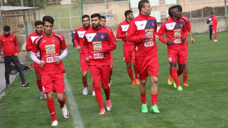 پرسپولیس در آستانه محرومیت از نقل و انتقالات باشگاه پرسپولیس اگر نتواند بدهی ۲ میلیون یورویی خود را پرداخت کند، از ۳ پنجره نقل و انتقالاتی محروم میشود.