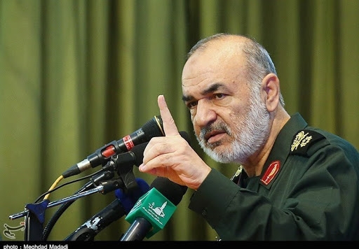 سپاه هر تهدیدی را در خلیج فارس با قدرت پاسخ میدهد/ اگر آمریکایی ها برای شناورهای ما مخاطره ایجاد کنند هدف قرار می گیرند سردار سلامی گفت: به آمریکاییها اعلام میکنیم که در دفاع از امنیت ملی و مرزهای آبی کاملاً مصمم هستیم و هر اقدامی با پاسخ قاطع و سریع ما مواجه خواهد شد.