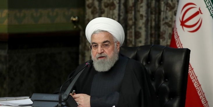 اماکن مقدس از فردا باز میشوند/ کارمندان دولت از دهم خرداد سر کار میآیند روحانی: مقرر شد اماکن مقدسه از فردا یک ساعت بعد از طلوع آفتاب بازگشایی و یک ساعت قبل از غروب آفتاب بسته شود.