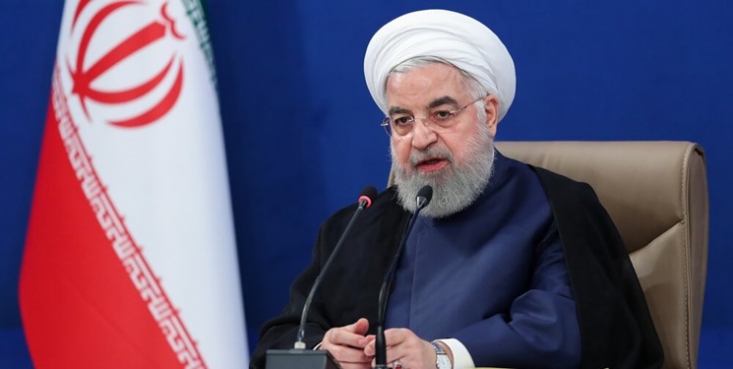 ما در شرایط جنگ هستیم!/ اعتراف میکنم که قیمتها ناعادلانه، غیرمنصفانه، غلط و نادرست است/ در حد توان برای آنکه در فشار قرار نگیریم در تلاش هستیم رئیسجمهور گفت: شرایط ما شرایط خاص است، ما در شرایط جنگ هستیم. برخی میگویند ما در شرایط تحریم هستیم، این حرف درست نیست ما در شرایط تحریم نیستیم قبلا در شرایط تحریم بودیم و در دولت قبلی هم در تحریم بودیم.