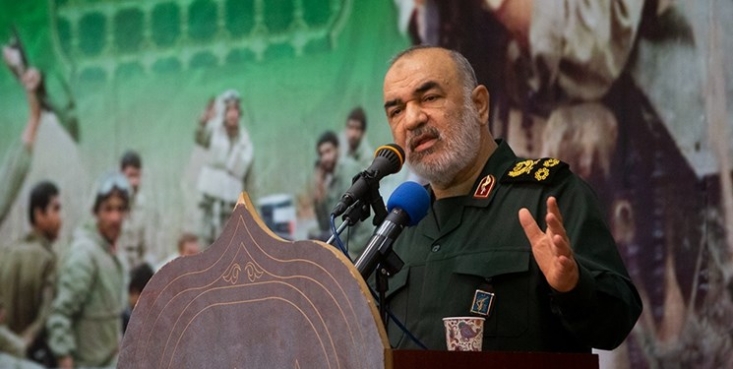 هر روز قدرتمندتر میشویم/ نیروی دریایی امروز یک قدرت دریایی هواپایه است سرلشکر سلامی با تاکید بر اینکه ما محکم و با ثبات قدرتافزایی میکنیم، اظهار داشت: نیروی دریایی ما از سطح دریا فاصله گرفته و امروز یک قدرت دریایی هواپایه با ترکیبی از پهپادها و بالگردها و هواپیماهای آبنشین است.