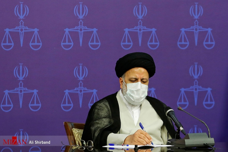 ابلاغ دستورالعمل رسیدگی به پروندههای بازار سرمایه دستورالعمل ساماندهی رسیدگی به پروندههای بازار سرمایه ایران، در ۸ ماده و ۳ تبصره از سوی رئیس قوه قضائیه ابلاغ شد.