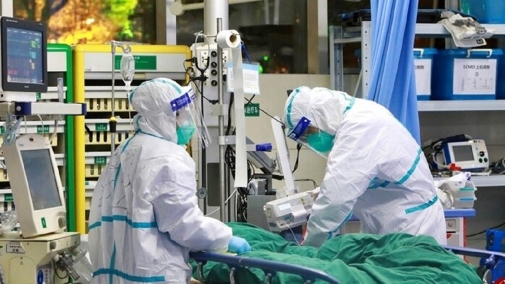 ۸۴۵۲ مبتلای جدید/ فوت ۴۱۹ بیمار دیگر در شبانه روز گذشته سخنگوی وزارت بهداشت از شناسایی ۸۴۵۲ مورد جدید کووید۱۹ در کشور طی 24 ساعت گذشته خبر داد و گفت: از این میان ۲۸۵۲ تن در بیمارستان ها و مراکز درمانی کشور بستری شدند.