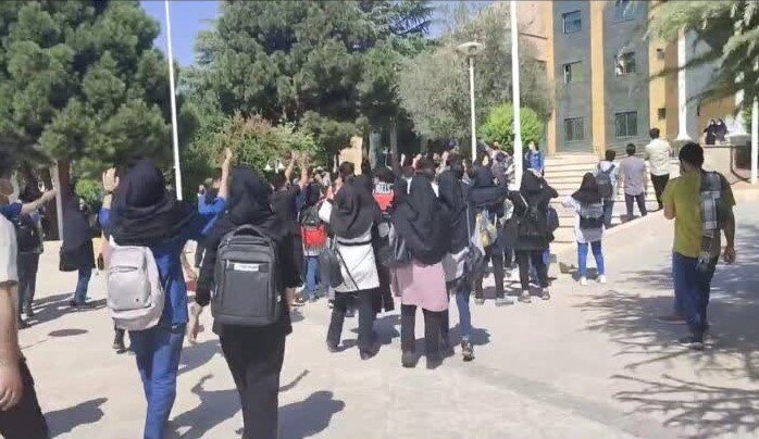 میانجی گری مدیریت در دانشگاه ها برای آزادی دانشجویان بازداشتی/ باقیمانده دانشجویان زیر 15 سال در بازداشت خبر اولیه 3 0 خبر اولیه