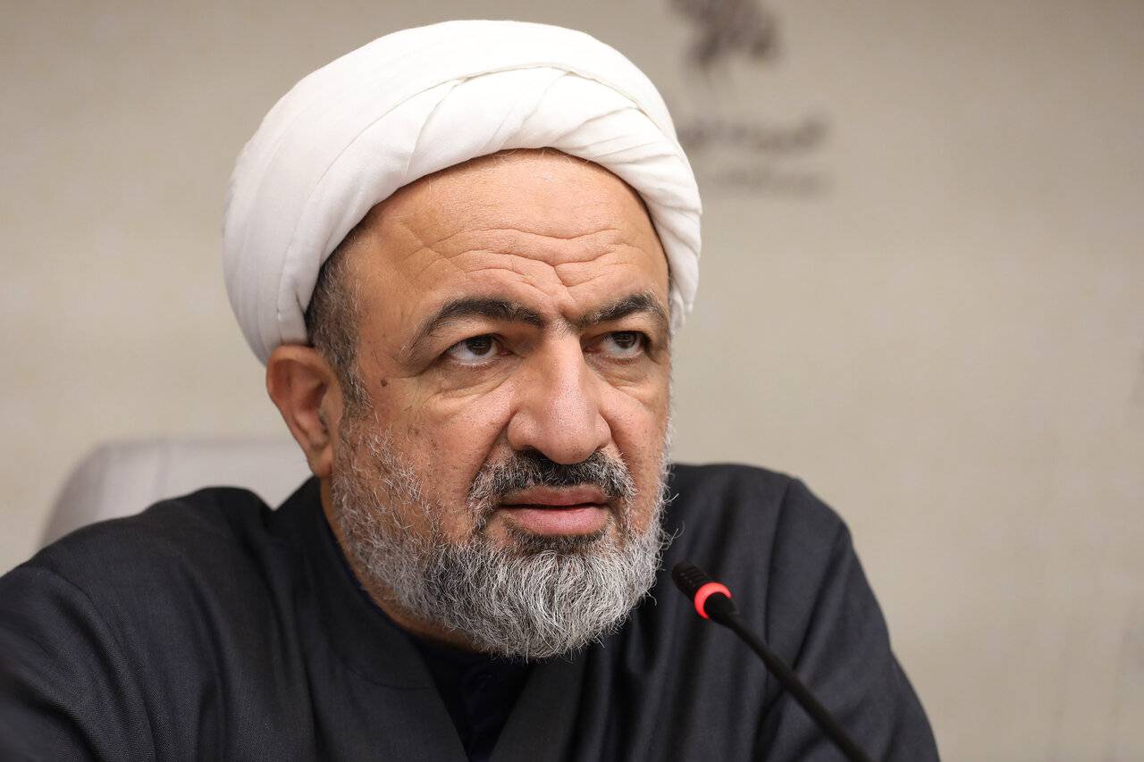 پیش‌بینی دقیق حمید رسایی در سال گذشته: رأی به مدنی‌زاده، رأی به دلار ۲۰۰ هزار تومانی و بنزین ۳۰ هزار تومانی است