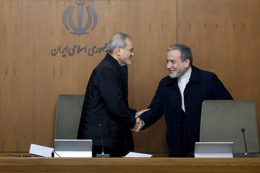 صلح‌طلبی بیش از حد؛ علت جنگی بی‌پایان/ دیپلماسی دولت چهاردهم چگونه سایه جنگ را ماندگار کرد؟