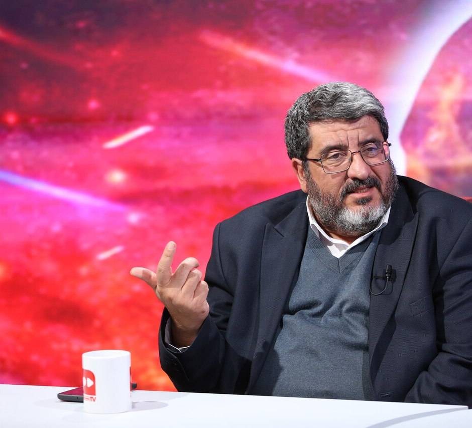 فؤاد ایزدی: بحرین انتخاب اول برای حمله زمینی ایران خواهد بود؛ تصرف آن بسیار آسان‌تر است