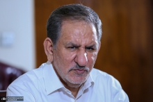 همهکاره هیچکاره وارونه نما! اسحاق جهانگیری جمعهشب طی گفتوگویی در کلابهاوس پاسخگوی سؤالاتی پیرامون هشت سال حضورش در مقام معاون اول رئیسجمهور در دو دولت حسن روحانی بود.
