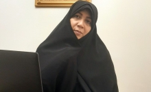 خانم داورنیا بیان کرد: سبک زندگی هوشمندانه می‌طلبد که والدین و مربیان به طور هوشمندانه در کنار بچه‌ها حضور داشته باشند و آنان را نسبت به آسیب‌های محتوا و تصاویر نامناسب آگاه سازند.