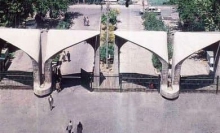 تحریف سخنان رهبر انقلاب درباره مهاجرت نخبگان/ تفکر استعماری در ایران؛ از کودتای ۲۸ مرداد تا حمایت از مهاجرفرستی کشور و جامعهای که بیش از دو قرن است از درفش استعمار رنج میبُرد و هرگاه تصمیمگرفته روی پای خود بایستد با درفش استعمار داغ شده است. این موضوعی نیست که محدود به دوران جمهوری اسلامی باشد.