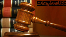 مدیرمسئول روزنامه فرهیختگان مجرم شناخته نشد سخنگوی هیات منصفه جرایم سیاسی و مطبوعاتی از رسیدگی به دو پرونده خبر داد و گفت: پرونده مدیر مسئول روزنامه فرهیختگان رسیدگی شد و هیات منصفه با اکثریت آراء متهم را در اتهام یادشده مجرم ندانست.