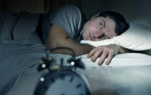 تغییر سبک زندگی برخی افراد را به دییر خوابیدن یا شب بیداری سوق داده است که برای سلامتی خطر دارد.