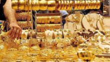 هر گرم طلای ۱۸ عیار امروز در بازار یک میلیون و ۵۷۰ هزار تومان شد و سکه تمام طرح جدید نیز ۱۷ میلیون و ۳۹۴ هزار تومان قیمت خورد.
