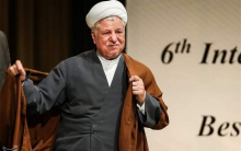 «اصلاح‌طلبان دنبال لیدر می‌گردند، ولو کسی مثل هاشمی که درگذشته و در قید حیات نیست»!