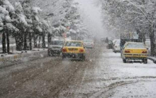سازمان هواشناسی از بارش ۵ روزه برف و باران در برخی استان‌ها و افزایش آلودگی هوا در شهرهای صنعتی و پُرجمعیت کشور از جمله تهران تا جمعه آینده خبر داد.