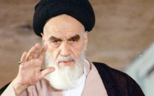 عملی که امام در ماه رجب مقید به انجام آن بود وقتی خدا در همه کارهایت حضور داشته باشد، خودش مقدمات کارهای خیر دیگر را نیز فراهم می کند، کافی است تو مخلص برای خدا شوی و خودت را به او بسپاری. امام هم همین گونه خالص برای خدا بود، هر چه می کرد، او را مد نظر داشت نه دیگران را. عروس ایشان در خاطره ای به این موضوع پرداخته است.