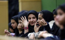سناریوی جدید برای مسمومیتهای سریالی/ آیا به روزهای پایانی مسمومیتها نزدیک میشویم؟ اثر روانی دوران پساآشوب فضا را برای ایجاد شدن هیستری جمعی فراهم کرده است و جریانهای ضد ایرانی برای حفظ فضای ناامنی و بر هم زدن آرامش جامعه، از تجربیات علمی گذشته بهرهبرداری کردهاند و احتمالا با تعدادی خرابکاری در مدارس دخترانه، گلوله برف اولیه برای ایجاد هیستری جمعی را فراهم کرده است.