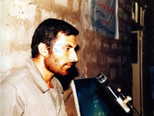  راننده نگاهی به قد و قواره‌ام کرد و پرسید: نیروی کجایی؟ گفتم: دیده‌بان تیپ ۶۳ هستم. با خنده گفت: مسئولان‌تان به شما نگفتند در منطقه سیگار نکشید؟
