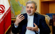 «علیرضا عنایتی» سفیر ایران در ریاض شد علیرضا عنایتی دستیار وزیر و مدیرکل خلیج فارس وزارت امور خارجه به عنوان سفیر جمهوری اسلامی ایران به ریاض میرود.