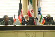 «نشست دانشجویی کابل تا دمشق از تهران» با موضوع چرایی حضور رزمندگان ایرانی و افغانستانی در سوریه و نبرد با داعش، به همت هسته بین الملل بسیج دانشجویی استان تهران، مجمع دانشجویی انصار در دانشگاه آزاد اسلامی واحد شهریار برگزار شد.
