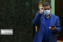 اعتراف همتی به اشتباهش درباره صادرات نفت در دولت سیزدهم رئیس بانک مرکزی دولت روحانی با اظهارات جدیدش، مواضع قبلی خود را زیر سوال برده و اعتراف کرده که حجم صادرات نفت در دولت سیزدهم حداقل ۲ برابر سالهای پایانی دولت روحانی شده است.