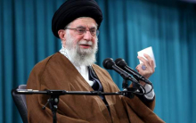 رهبر انقلاب: ضعیف شدن قدرت‌های استکباری دنیا و برآمدن قدرت‌های جدید منطقه‌ای و جهانی دو خط اصلی تحول در دنیا است.