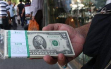 اقدام دولت سیزدهم در آزادسازی منابع بلوکه شده رئیس مرکز تجارت جهانی ایران گفت: آزادسازی ارزهای بلوکه شده، اقدام مثبتی از سوی دولت سیزدهم است و سبب غنی شدن منابع ارزی کشور و کاهش قیمت ارز میشود و اشتیاقها برای خرید ارز و التهابات را کاهش میدهد.