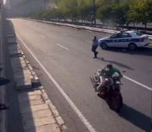 واکنش پلیس به رفتار مامور راهور پلیس راهور فراجا در پی انتشار فیلمی از پرتاب باتوم توسط یکی از مامورین راهور تهران بزرگ اطلاعیهای صادر کرد.