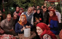 «نون خ» جدید در راه است مهدی فرجی در حالی از پیشتولید فصل پنجم سریال «نونخ» خبر میدهد که مراحل نگارش فیلمنامه و بقیه فرآیند آمادهسازی تولید پیش میرود.