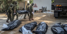  علی‌رغم تلاش‌های رژیم صهیونیستی برای پنهان‌کردن آمار واقعی تلفات نظامی‌اش در غزه، روزنامه عبری «یدیعوت آحارونوت» در گزارشی نوشت: در این دو هفته، ۲۵۰ نظامی اسرائیلی مجروح شده‌اند که حال ۱۰۰ نفر از آنان وخیم گزارش شده است.
