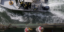 شناور های حامل بیش از ۴میلیون و پانصد هزار لیتر سوخت قاچاق توسط نیروی دریایی سپاه در خلیج فارس توقیف شدند.
