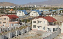 ساخت ویلاهای ۳۰۰ متری در نهضت ملی مسکن شرکت عمران شهرهای جدید ایران از صدور پروانه تأسیس شهرک مسکونی دولتی پرنیان قم توسط ستاد مدیریت شهرکسازی کشور خبر داد.