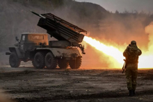  وزارت دفاع روسیه اعلام کرد که پدافند هوایی ارتش این کشور در مناطق مختلف ۸ پهپاد مهاجم ارتش اوکراینی را رهگیری و منهدم کرد.