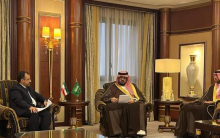 وزیر امور اقتصادی و دارایی گفت: در سفر به عربستان در دیدار با همتای عربستانی خود 5 پیشنهاد مطرح کردم که همه مورد موافقت قرار گرفت.