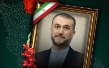بارها پیش‌آمده بود که برخی از دوستان شهید در جمع به ایشان گفته بودند که ما در شما استعداد و توانایی‌ای می‌بینیم که به مقام بالایی خواهید رسید. اما همسرم هر بار که با هم صحبت می‌کردیم می‌گفتند: من همیشه از خدا خواستم که زمانی به جایگاه و مقامی برسم که آن مقام به اندازه عطسه بز برای من بی‌ارزش باشد. دقیقا هم همینطور بود.