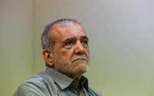 سخن تکاندهنده نماینده مجلس درباره پزشکیان من شهادت میدهم که چند سالی که کنار پزشکیان در مجلس مینشستم فقط ما امد کتاب میخوند و در صحن پیاده روی میکرد.