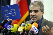 ایشان در یکی از مصاحبه‌هایشان –که راجع به برنامه ششم داشتند- فرموده‌اند(نقل به مضمون می‌کنم): ما 10 برنامه نوشته شده در ایران را بررسی و آسیب‌شناسی کرده و عیب‌هایش را گرفته‌ایم. و این 10 برنامه توسعه حتی ایران را به مرز توسعه‌یافتگی نرسانده است؛ یعنی ایشان به صراحت اعتراف کرده‌اند که هر 10 برنامه توسعه –که در ایران نوشته شده- ناکارآمد بوده‌اند.