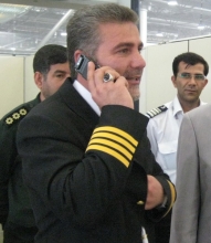 فشار دولت، تبلیغاتی بودن خرید از ایرباس را آشکار کرد/ خانلری (شنبه): خرید این هواپیماها فاقد هرگونه صرفه اقتصادی و مبنای فنی است ؛ خانلری (یکشنبه): خرید مجموعا 138 فروند هواپیما ایدهآل مردم بود در همان سال ۹۲ و با وجود اعمال تحریم بینالمللی، چنانکه شرکتهای هواپیمایی از نقدینگی لازم برخوردار بودند امکان خرید هواپیمای ایرباس به صورت مستقیم وجود داشت.