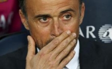 بارسلونا در چهارمین بازی متوالی خود در لالیگا نیز موفق به کسب پیروزی نشد و در نوکمپ 2-1 مغلوب والنسیا شد.