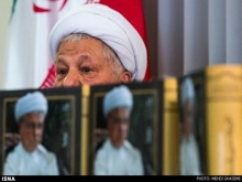 در دوره احمدی نژاد به ویژه پس از سال ۸۸ انقلاب داشت منحرف می‌شد و به سمت اختناق می‌رفت،من موفق شدم در بدترین شرایط تا حدودی این وضع را عوض کنم. اکنون دیگر می‌توانم راحت بمیرم