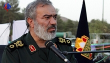 
فرمانده نیروی دریایی سپاه: ۲۴ ساعته آن‌ها را کنترل می‌کنیم و آمریکایی‌ها در هر زمانی، به هر طرف نگاه کنند، نیروی دریایی سپاه را می‌بینند.