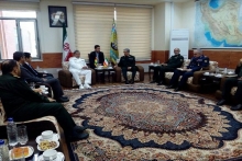 فرمانده ارتش بولیوی با سرلشکر باقری دیدار کرد 
فرمانده ارتش بولیوی صبح امروز با رئیس ستاد کل نیروهای مسلح کشورمان دیدار و گفتگو کرد.