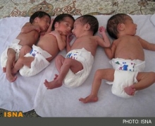 یک مادر شاهرودی در دومین زایمان خود صاحب چهار فرزند دختر شد.