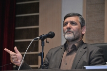 صفارهرندی: رهبری دستور رفع فیلتر سایت موسوی را صادر کردند، اما موسوی به جای آرامکردن فضا مردم را به حضور و ماندن در خیابان تشویق کرد! محمدحسین صفارهرندی وزیر ارشاد دوران فتنه ۸۸ جزئیات جدیدی از جلسه میرحسین موسوی با رهبر معظم انقلاب را پس از انتخابات ریاست جمهوری دهم تشریح کرد.