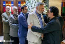 اصلاحطلبان باز هم کاسه گدایی جلوی دشمن گرفتند/ تحقیر ملت برای حفظ صندلی قدرت چهار نفر از اصلاح طلبان رادیکال در یادداشتی در نیویورک تایمز به سران ایالات متحده یادآوری کردهاند اگر سیاست خارجی آمریکا با آنها همکاری نکند در انتخابات آتی شکست خواهند خورد.