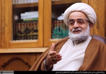 مبعث پیامبر اکرم بالاترین لطف و نعمت الهی برای مؤمنان است تولیت مدرسه علمیه مروی با تاکید بر اینکه مبعث طلیعه دار حاکمیت دین الهی است، ابراز کرد: مبعث نه تنها زندگی دنیایی انسان بلکه حیات اخروی و حقیقی ابدی آدمی را آباد می کند.